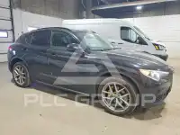 2018 Alfa Romeo Stelvio photo