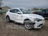 2018 Alfa Romeo Stelvio фото