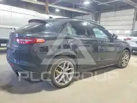 2018 Alfa Romeo Stelvio photo