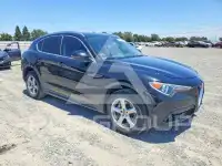 2018 Alfa Romeo Stelvio фото