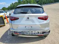 2018 Alfa Romeo Stelvio фото
