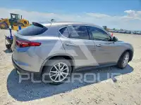 2018 Alfa Romeo Stelvio фото