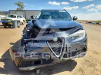 2018 Alfa Romeo Stelvio фото