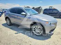 2018 Alfa Romeo Stelvio фото