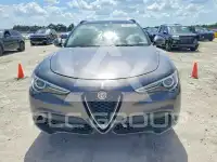 2018 Alfa Romeo Stelvio photo