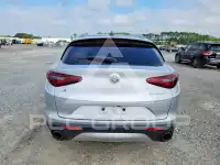2018 Alfa Romeo Stelvio фото