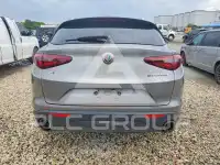 2018 Alfa Romeo Stelvio фото
