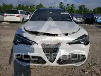 2018 Alfa Romeo Stelvio фото