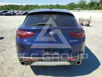 2018 Alfa Romeo Stelvio фото