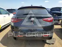 2018 Alfa Romeo Stelvio фото