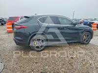 2018 Alfa Romeo Stelvio фото