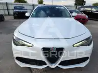 2018 Alfa Romeo Giulia фото