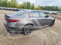 2018 Alfa Romeo Giulia фото