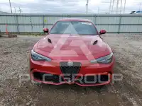 2018 Alfa Romeo Giulia photo