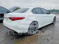 2018 Alfa Romeo Giulia photo