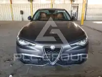 2018 Alfa Romeo Giulia photo