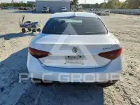 2018 Alfa Romeo Giulia photo