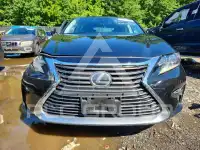 2018 Lexus ES350 photo