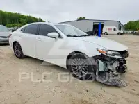 2018 Lexus ES350 photo