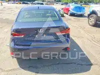 2018 Lexus IS photo