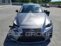 2018 Lexus IS photo