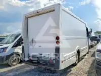 2018 Isuzu NPR фото