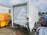 2018 Isuzu NPR фото