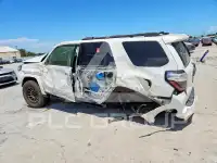 2018 Toyota 4 RUNNER photo