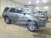 2018 Toyota 4 RUNNER photo