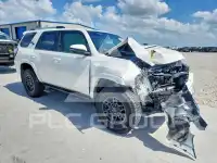 2018 Toyota 4 RUNNER photo