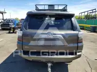 2018 Toyota 4 RUNNER photo