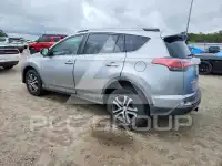 2018 Toyota RAV4 фото