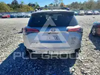 2018 Toyota RAV4 фото
