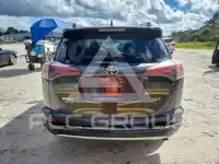 2018 Toyota RAV4 photo
