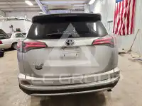 2018 Toyota RAV4 фото