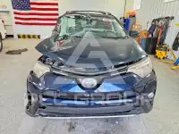 2018 Toyota RAV4 фото