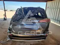 2018 Toyota RAV4 фото