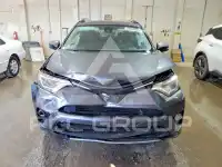 2018 Toyota RAV4 photo