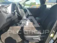 2018 Toyota RAV4 фото