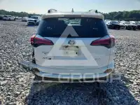 2018 Toyota RAV4 фото