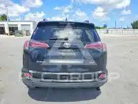 2018 Toyota RAV4 photo
