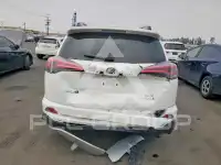 2018 Toyota RAV4 фото