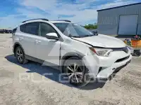 2018 Toyota RAV4 фото