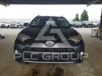 2018 Toyota RAV4 фото