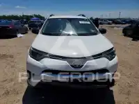 2018 Toyota RAV4 фото