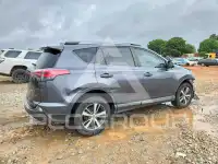 2018 Toyota RAV4 photo