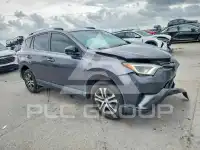 2018 Toyota RAV4 фото