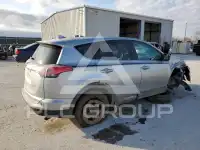 2018 Toyota RAV4 фото