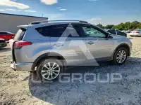 2018 Toyota RAV4 фото