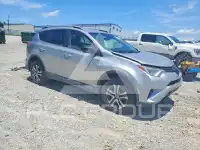 2018 Toyota RAV4 фото